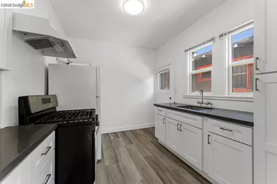 646 42nd St, Oakland, CA 94609 - Photo 22
