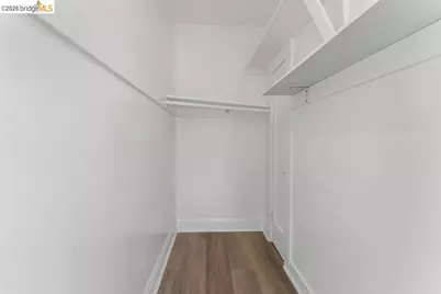 646 42nd St, Oakland, CA 94609 - Photo 18