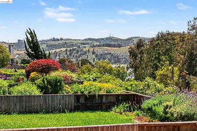 1757 Stuart Ct, Benicia, CA 94510 - Photo 26