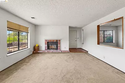 1757 Stuart Ct, Benicia, CA 94510 - Photo 4