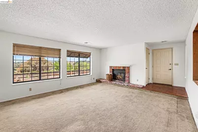 1757 Stuart Ct, Benicia, CA 94510 - Photo 8