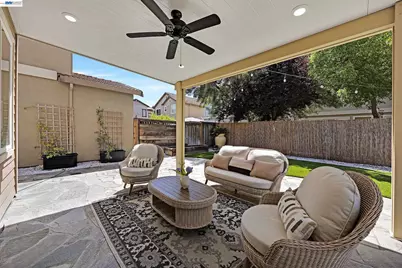 454 Silverwood St, Brentwood, CA 94513 - Photo 30