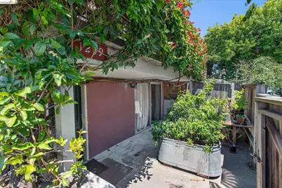 1239 Berkeley Way, Berkeley, CA 94702 - Photo 10