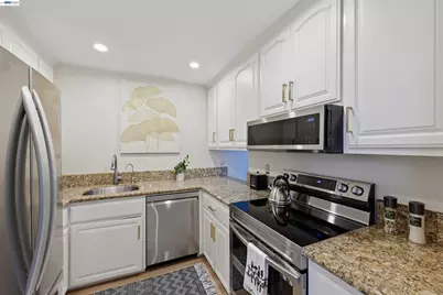 651 Moraga Rd #12, Moraga, CA 94556 - Photo 4