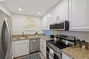 651 Moraga Rd, Moraga, CA 94556 - Photo 4