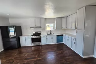 19375 Parsons Ave, Castro Valley, CA 94546 - Photo 16