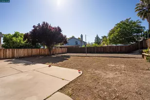 4437 Deerfield Dr, Antioch, CA 94531 - Photo 22
