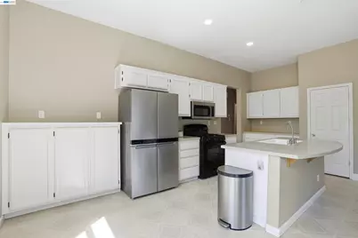 1016 Carpinteria, Antioch, CA 94509 - Photo 12