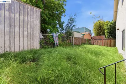 2828 Viola St, Oakland, CA 94619 - Photo 20
