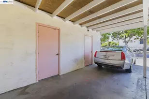 2828 Viola St, Oakland, CA 94619 - Photo 22