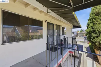 2828 Viola St, Oakland, CA 94619 - Photo 6