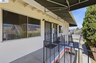 2828 Viola St, Oakland, CA 94619 - Photo 6