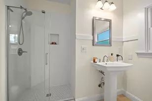 324 63rd St, Oakland, CA 94618 - Photo 16