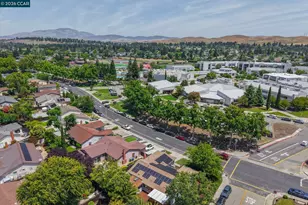9871 Broadmoor Dr, San Ramon, CA 94583 - Photo 40