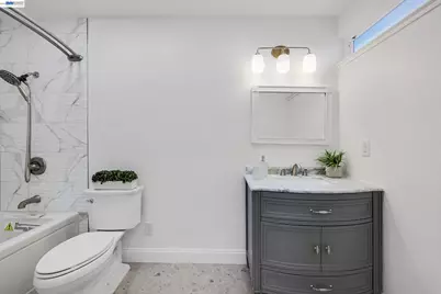 2449 Almaden Blvd, Union City, CA 94587 - Photo 14