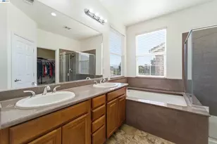 7129 Cerro Crest Dr, San Jose, CA 95138 - Photo 20