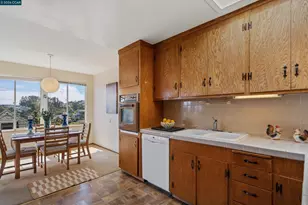 48 Sussex St, San Francisco, CA 94131 - Photo 12