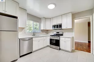 15963 Via Toledo, San Lorenzo, CA 94580 - Photo 12