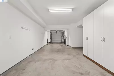 1072 Victories Loop, San Jose, CA 95116 - Photo 24
