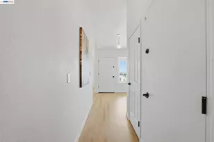 27836 16th St, Hayward, CA 94544 - Photo 4