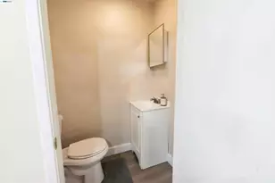 956 W Hacienda, Campbell, CA 95008 - Photo 18
