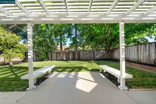 1948 Risdon Rd, Concord, CA 94518 - Photo 28