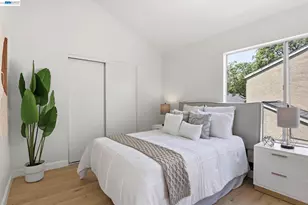 27720 Persimmon Dr, Hayward, CA 94544 - Photo 22