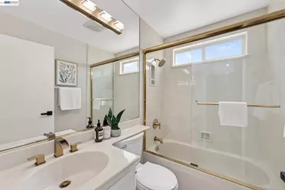 32518 Shiela Ct, Union City, CA 94587 - Photo 18