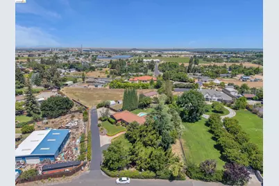 2876 Stirrup Dr, Oakley, CA 94561 - Photo 48