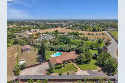 2876 Stirrup Dr, Oakley, CA 94561 - Photo 46
