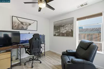 2363 Hemlock Ave, Concord, CA 94520 - Photo 28