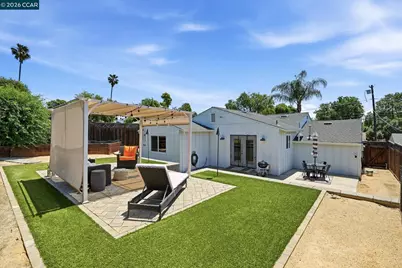 2363 Hemlock Ave, Concord, CA 94520 - Photo 18