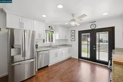 2363 Hemlock Ave, Concord, CA 94520 - Photo 10