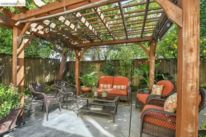 2421 Silveria Way, Antioch, CA 94531 - Photo 34