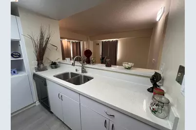 988 Franklin Street #1111, Oakland, CA 94607 - Photo 12