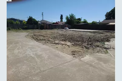 867 Lewelling Blvd, Ashland, CA 94541 - Photo 6