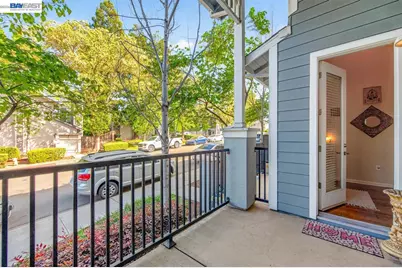 223 Birch Creek Dr, Pleasanton, CA 94566 - Photo 2