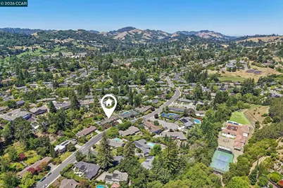 128 Corliss Dr, Moraga, CA 94556 - Photo 44