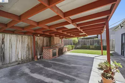 930 Castle St, San Leandro, CA 94578 - Photo 42