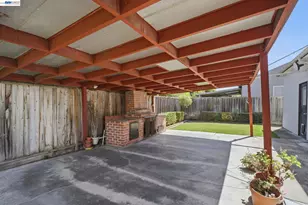 930 Castle St, San Leandro, CA 94578 - Photo 42