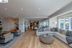 1235 Hawthorne St, Alameda, CA 94501 - Photo 32