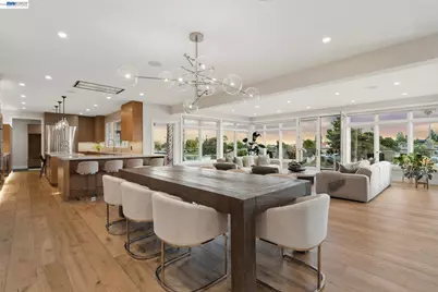 1235 Hawthorne St, Alameda, CA 94501 - Photo 8