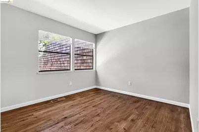 10 Sereno Cir, Oakland, CA 94619 - Photo 26