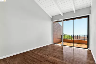 10 Sereno Cir, Oakland, CA 94619 - Photo 16