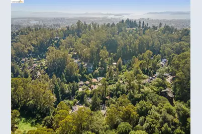 6742 Pinehaven Rd, Oakland, CA 94611 - Photo 50
