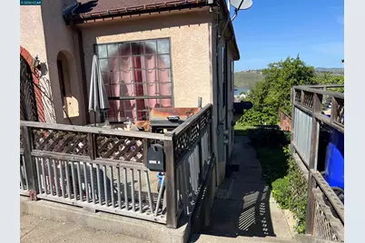 1324 Francis St, Crockett, CA 94525 - Photo 4