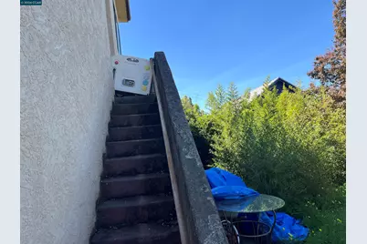 1324 Francis St, Crockett, CA 94525 - Photo 20