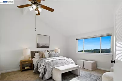 6086 Bellingham Dr, Castro Valley, CA 94552 - Photo 32