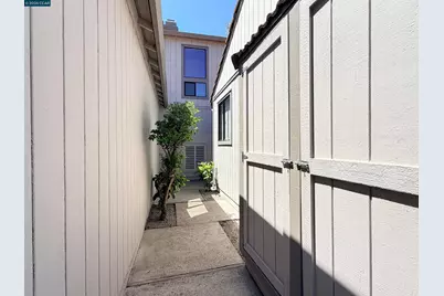886 Valley Run, Hercules, CA 94547 - Photo 4