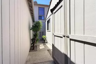 886 Valley Run, Hercules, CA 94547 - Photo 4